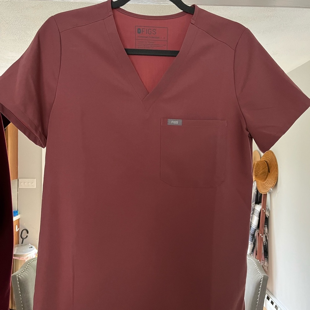 Figs Mauve Catalina Short Sleeve Scrub Top